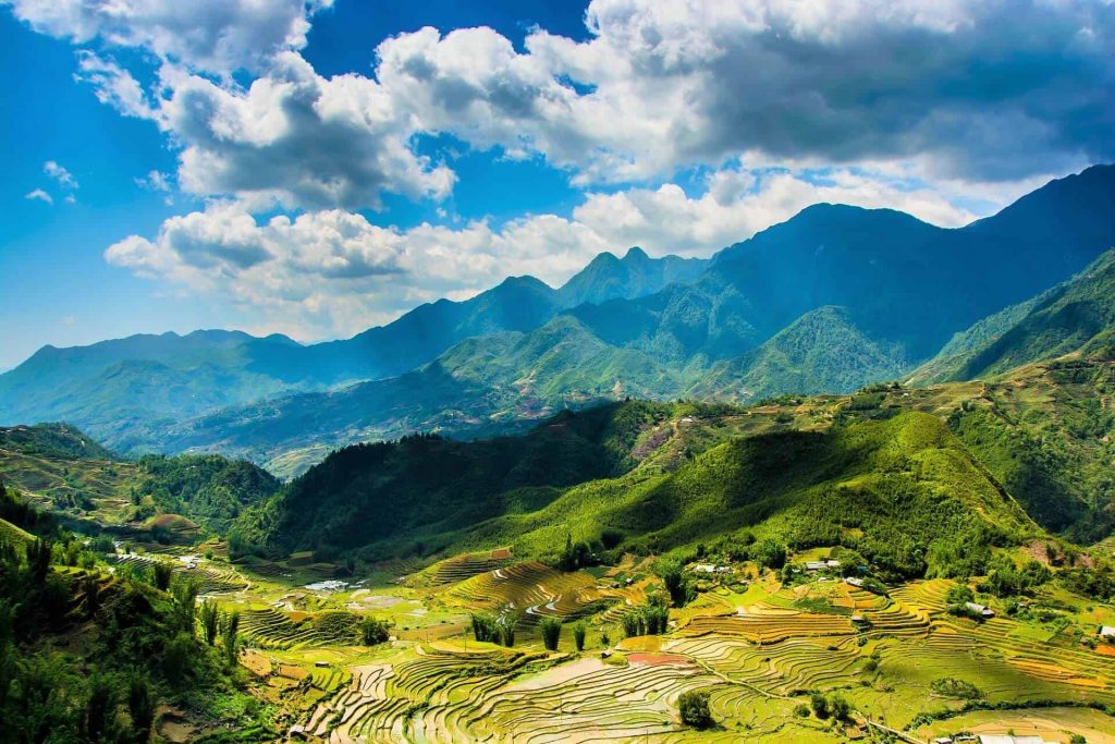 
                                                                                                                                                            CẨM NANG DU LỊCH SAPA THÁNG 10 
                                                                                                                                                    